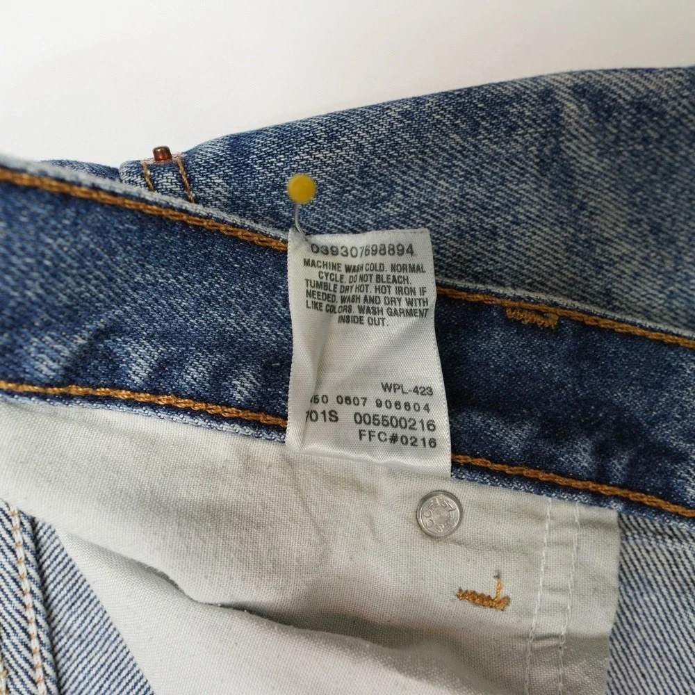 Levi's 550  Relaxed Fit Jeans 38x30 (37X28) Pre Shrunk Stonewash Blue Denim Pnts